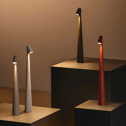 Minimalis Metal Table Lamp